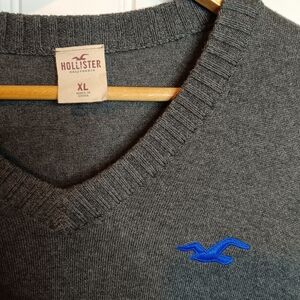 Hollister V Neck Men's XL Sweater Business Casual Minimalist Preppy Money Nerd